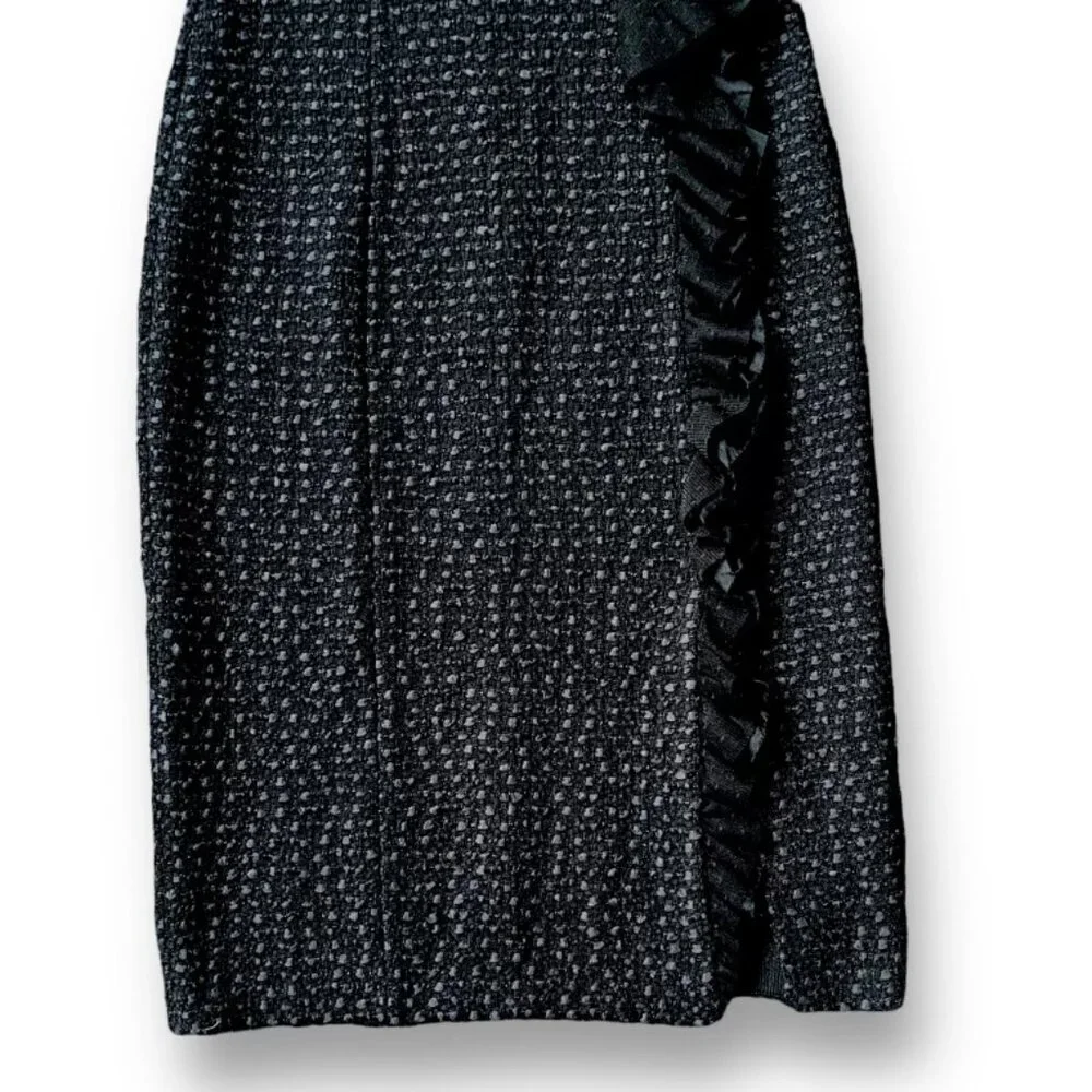 St. John Knit Textured Knit Sheath Dress - Onyx, Size 6, Excellent Condition - Picture 6 of 10